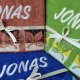Siuvinėtas proginis rankšluostis "JONAS" su lapeliais 